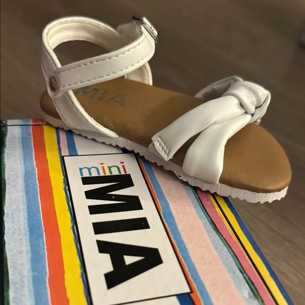 Mini Mia White Sandals Baby Size 4M